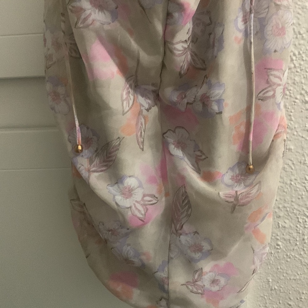 Womens spring backless dress - Picture 3 of 3